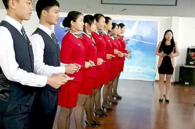 服務禮儀訓練方法 計算機軟硬件及輔助設備零售行業的實戰指南